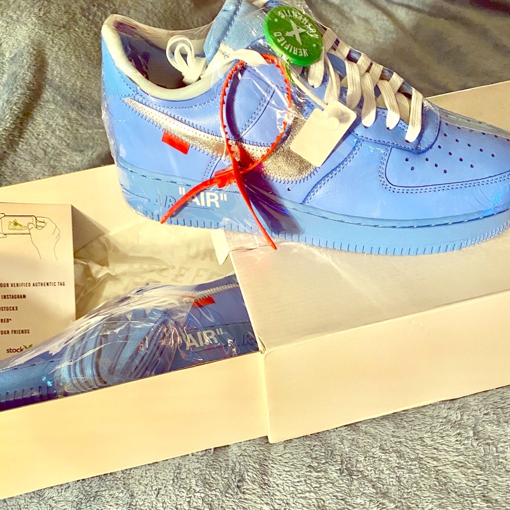 NIKE OFF-WHITE MCA Air Force 1
